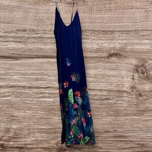 🎈3/$20! 
Old Navy blue tropical spaghetti strap maxi dress. XXL.